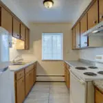saf-cadieux-llc-detroit-mi-2br-1ba---660sf---kitchen - Copy